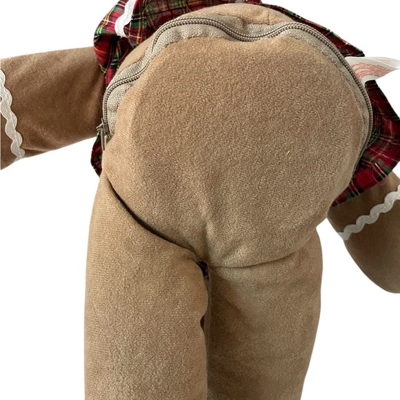 The Gingerbread Girl Singing Vintage Doll and The Gongerbread Girl Book - Picture 8 of 10